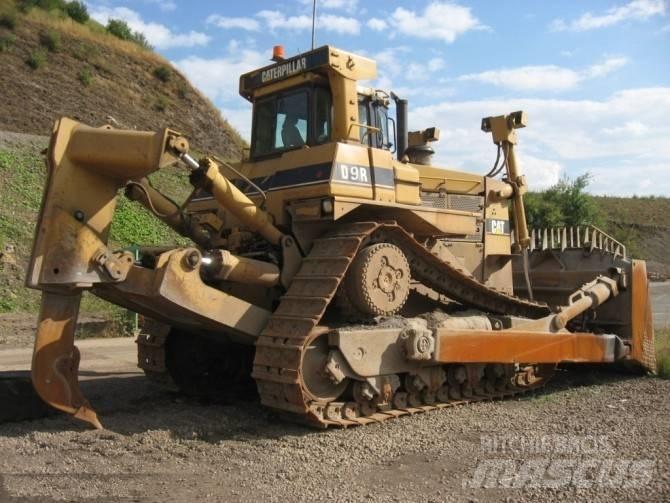 CAT D 9  R Buldožeri guseničari