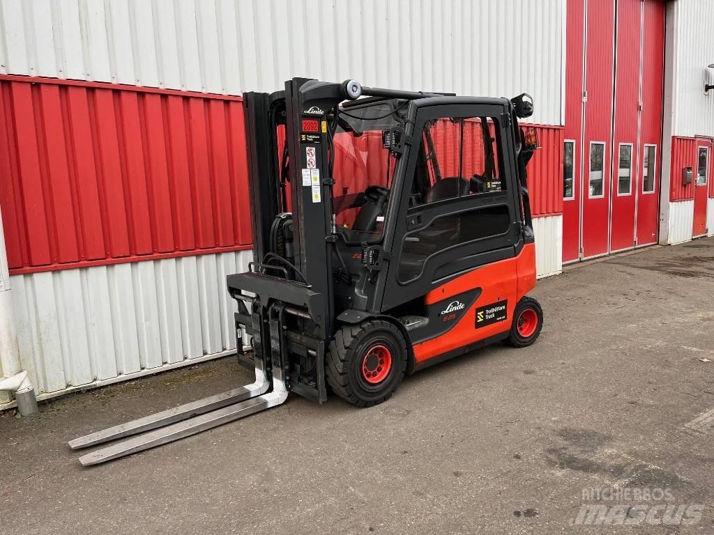 Linde E 25 Električni viljuškari