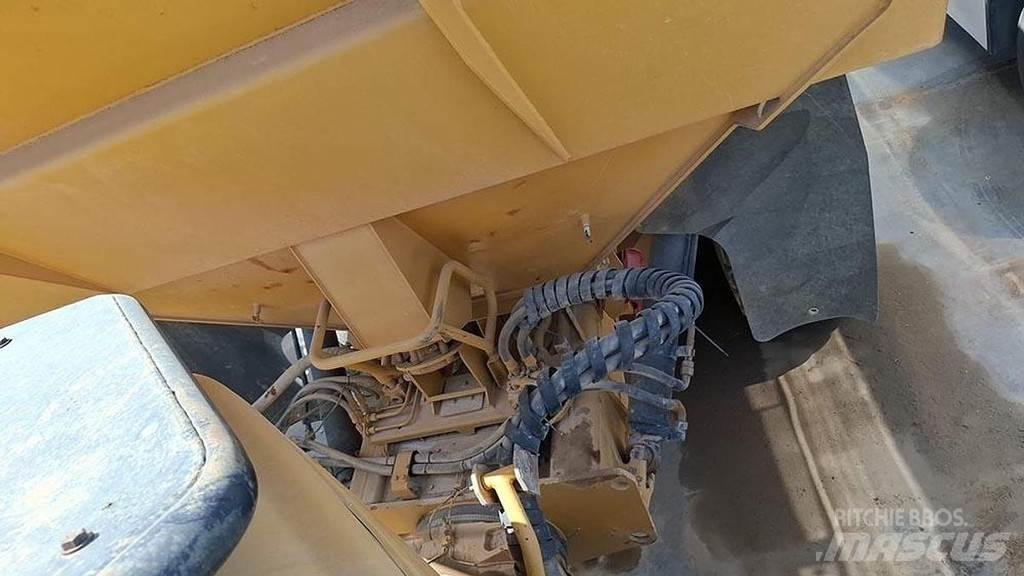 CAT 740 Ostali kamioni