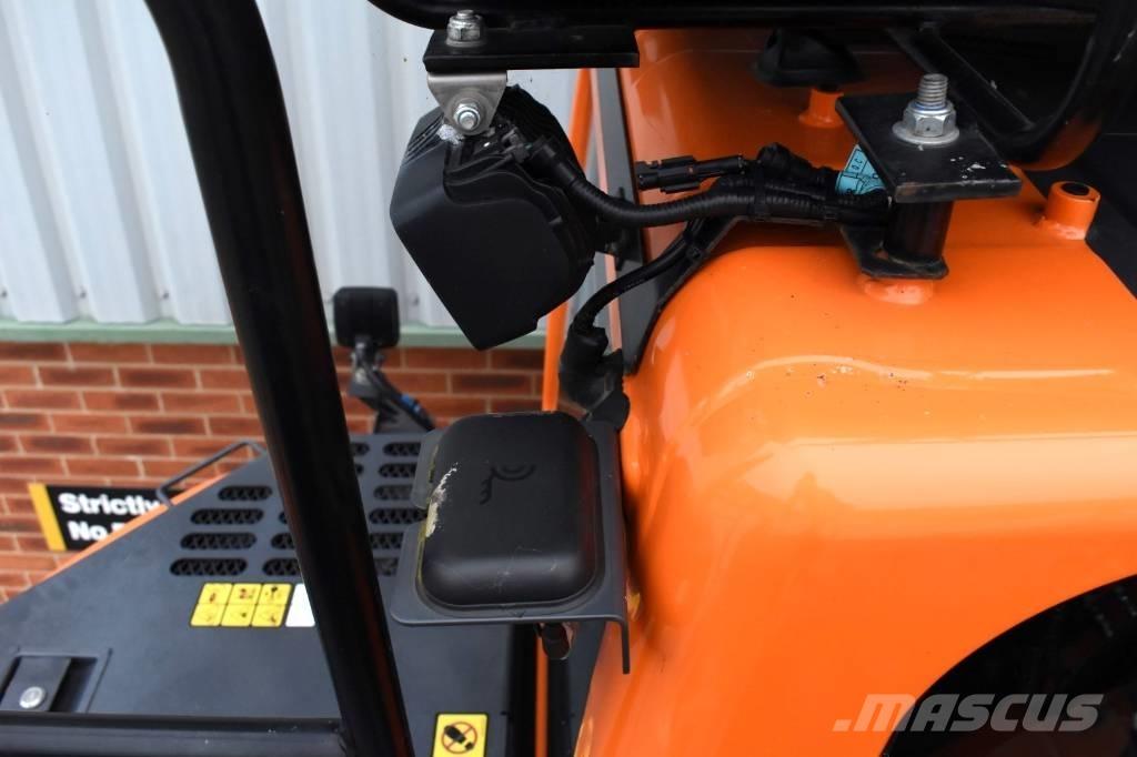 Develon DX140LCR-7 Bageri guseničari