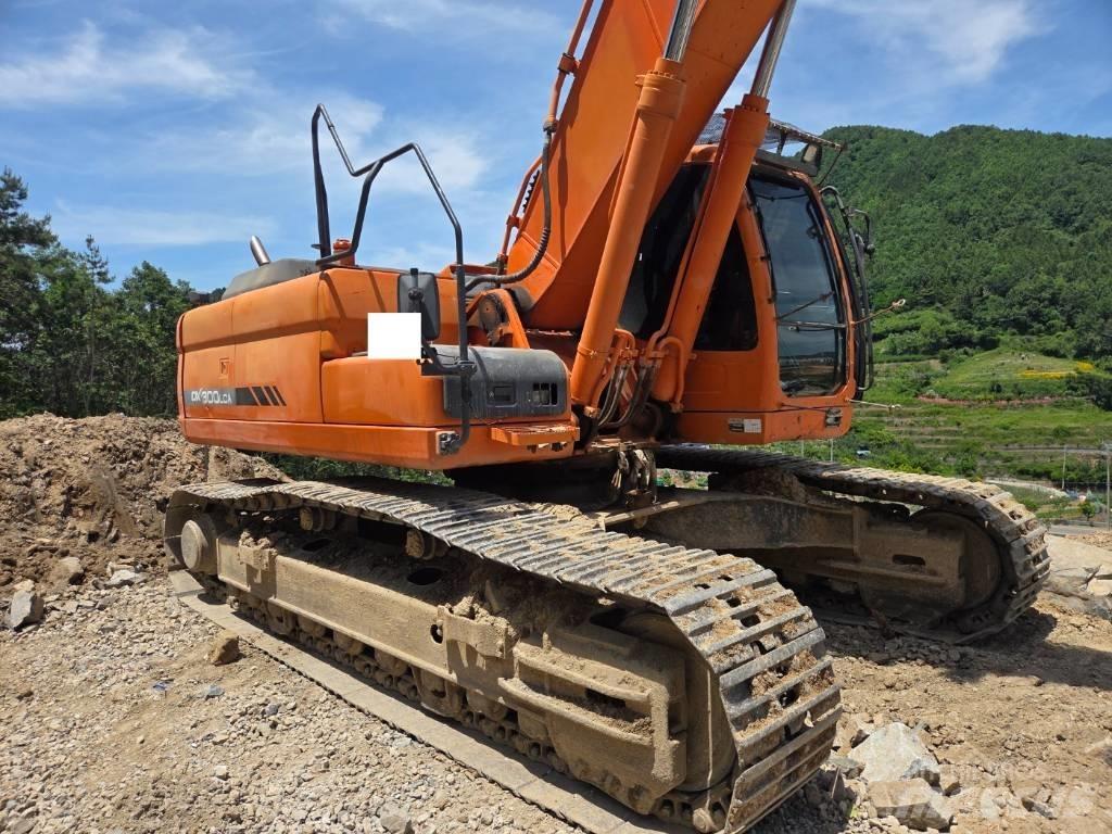 Doosan DX 300 LCA Bageri guseničari