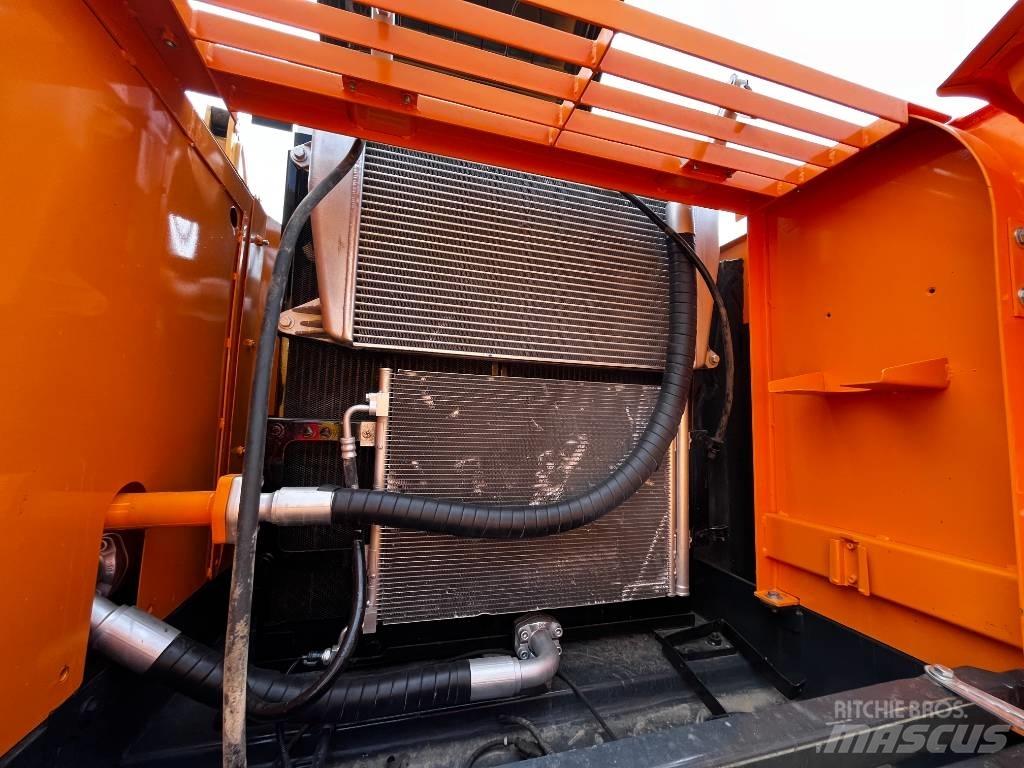 Hyundai R305LC-9T Bageri guseničari