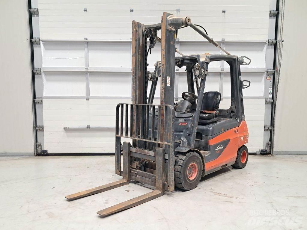 Linde E30-01 Električni viljuškari