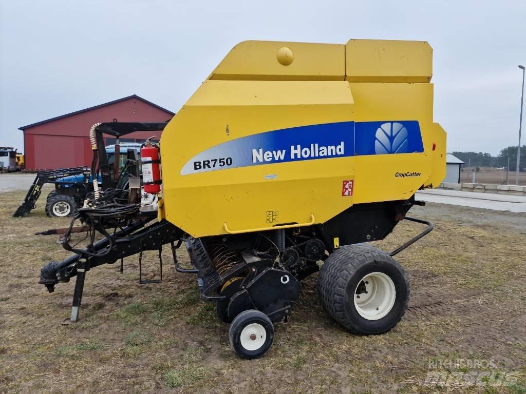 New Holland BR 750 Prese/balirke za rolo bale