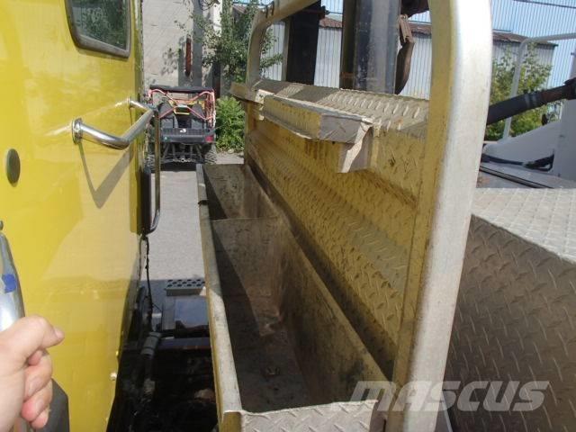Kenworth T 880 Kamioni sa kranom