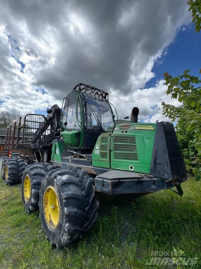 John Deere 1210 E Forvarderi