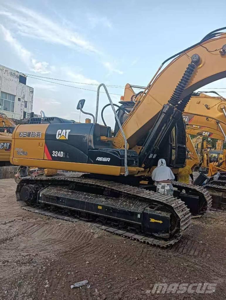 CAT 324 D2L Bageri guseničari