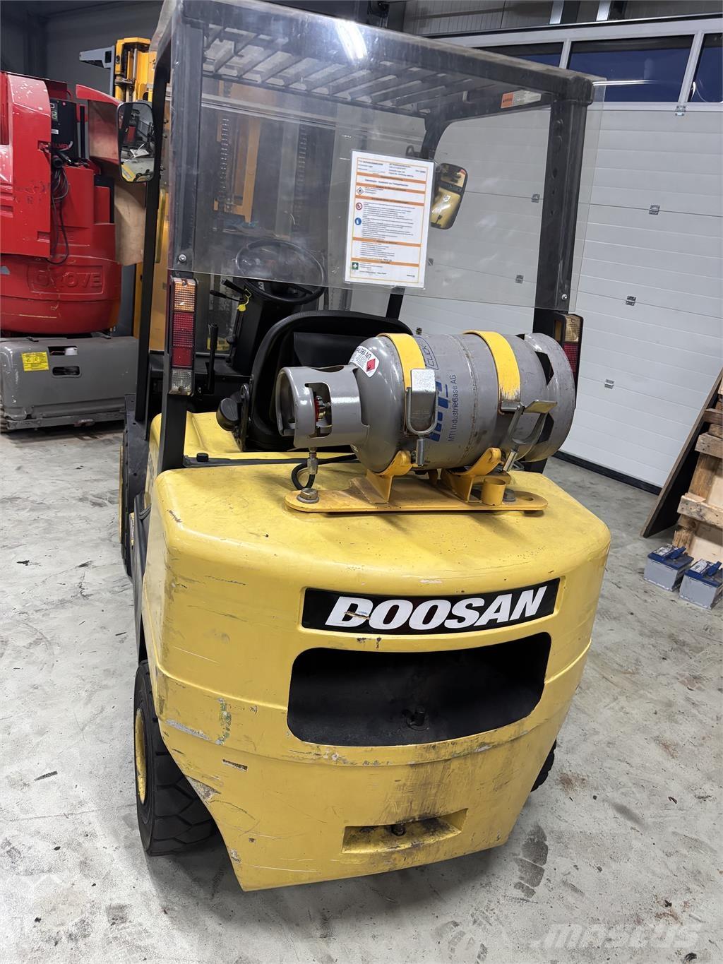 Doosan G30 Plinski viljuškari