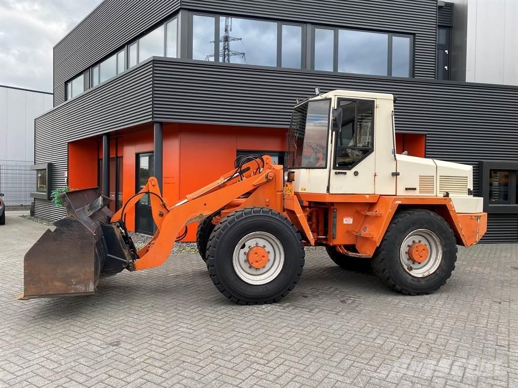 Schaeff SKS 661 Utovarivači na točkove