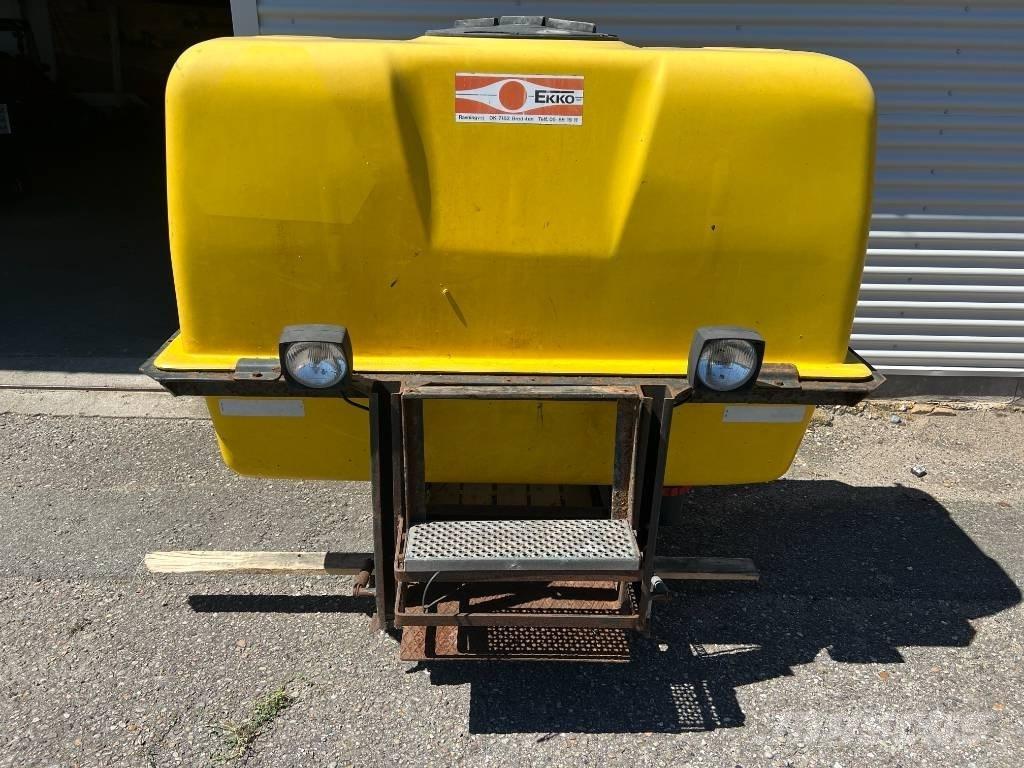 Ekko Front Tank Montirane prskalice