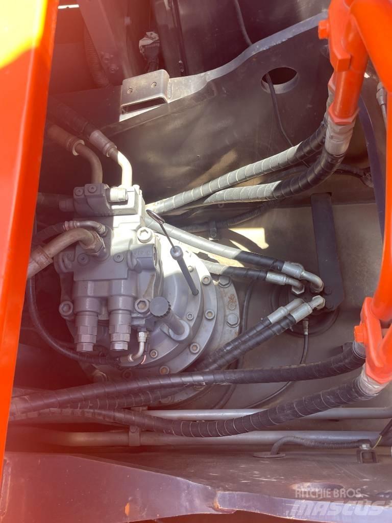 Hitachi ZX 240 Bageri guseničari