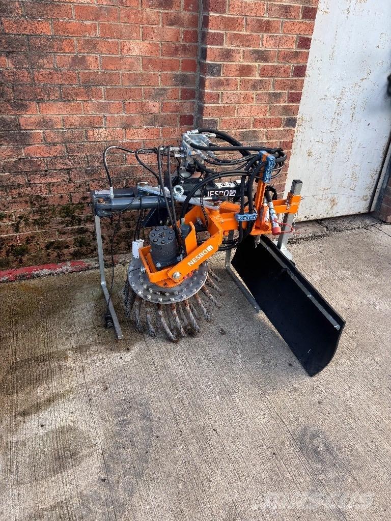 Hako 1600 1600 Vozila za prevoz opreme za rad