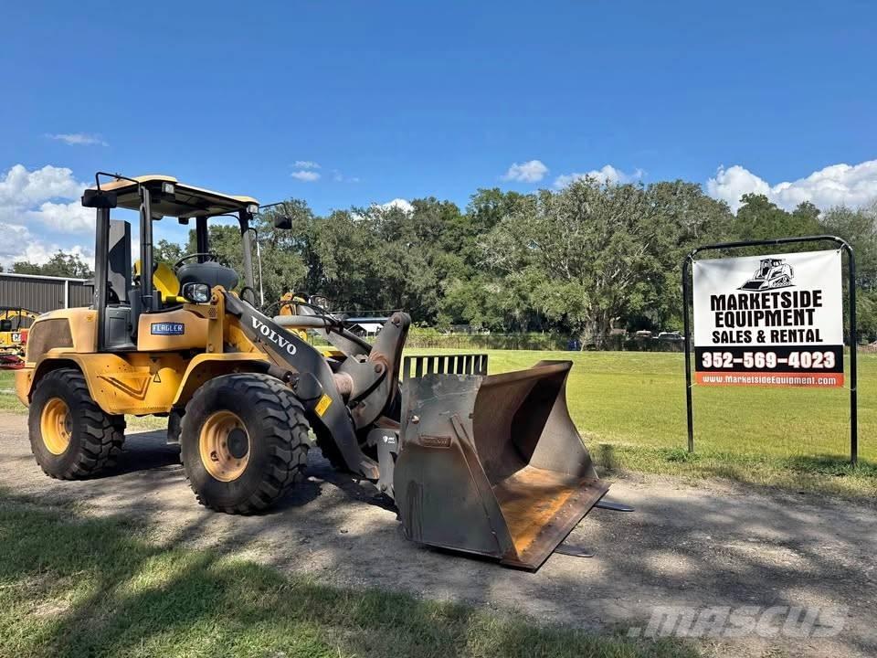 Volvo L 30 G Utovarivači na točkove