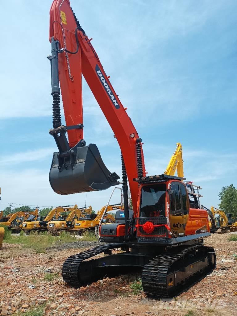 Doosan DX 300 Bageri guseničari