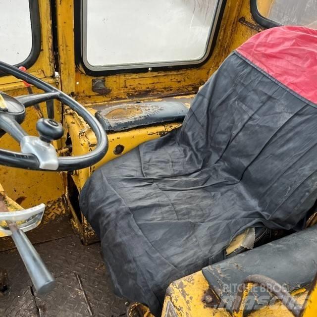 CAT 910 Utovarivači na točkove