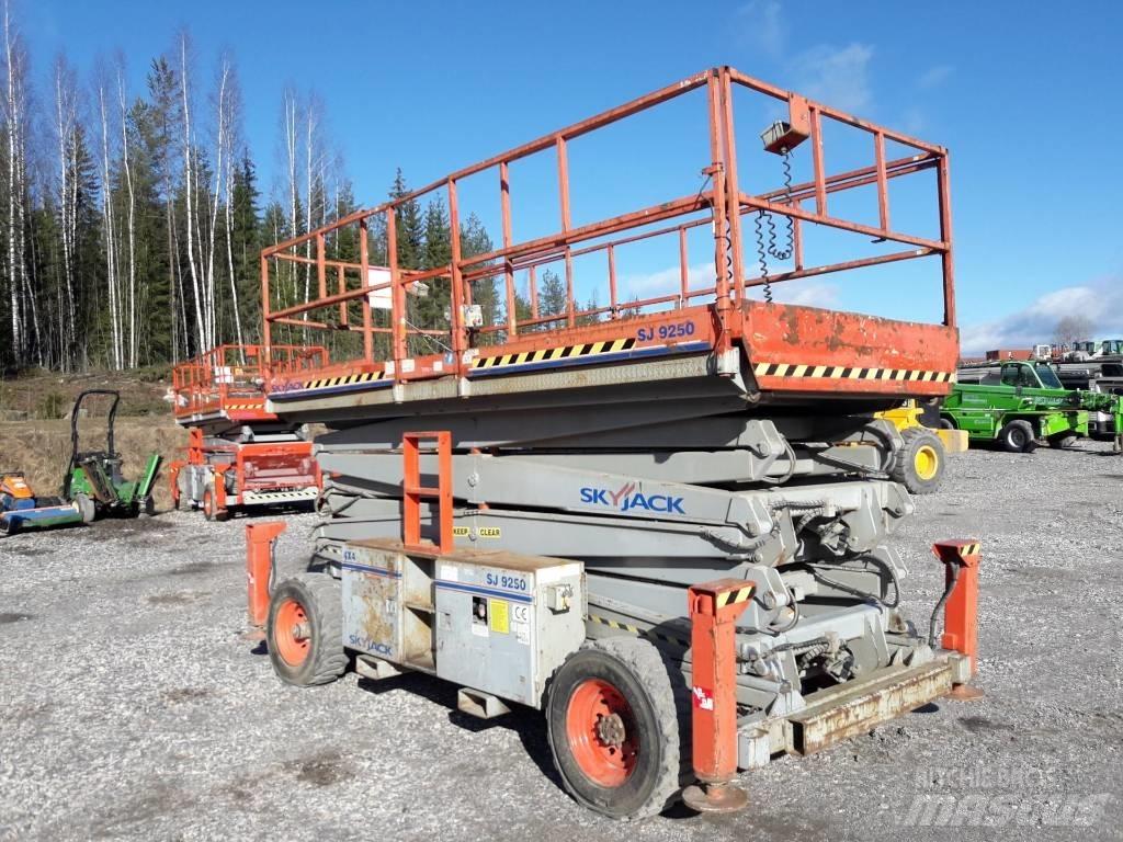 SkyJack SJ 9250 Makazaste platforme