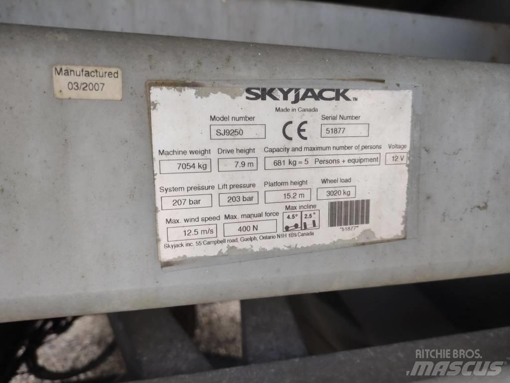 SkyJack SJ 9250 Makazaste platforme