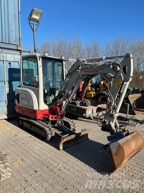 Takeuchi TB 225 Mini bageri < 7t