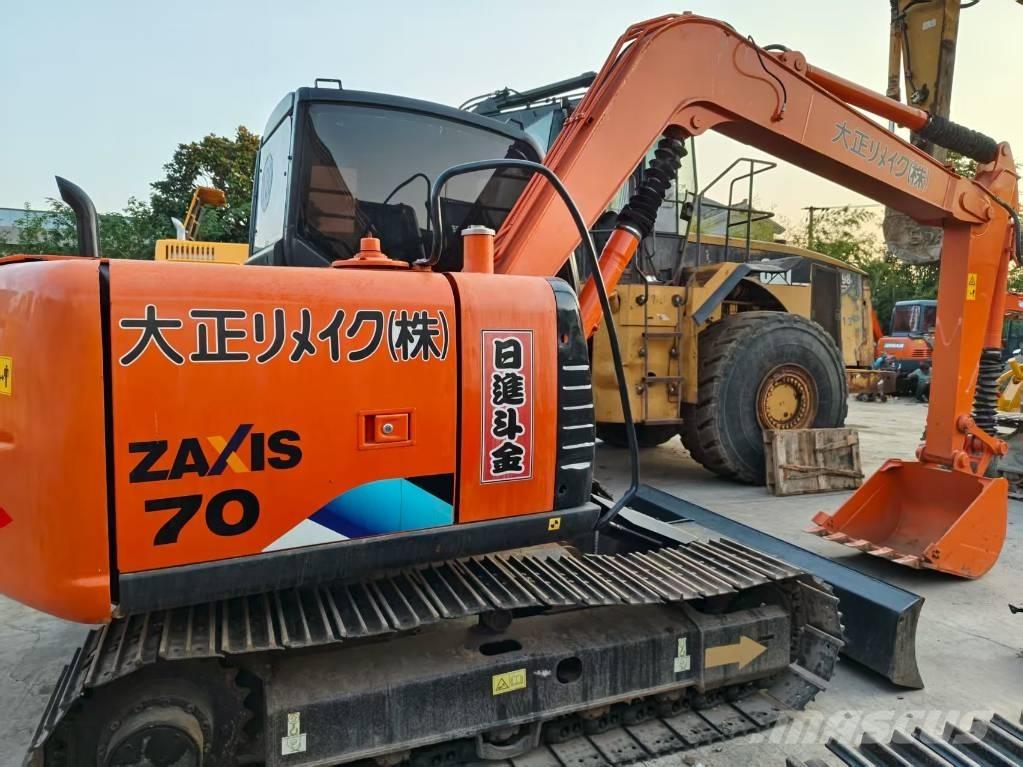 Hitachi ZX 70 Midi bageri 7t – 12t