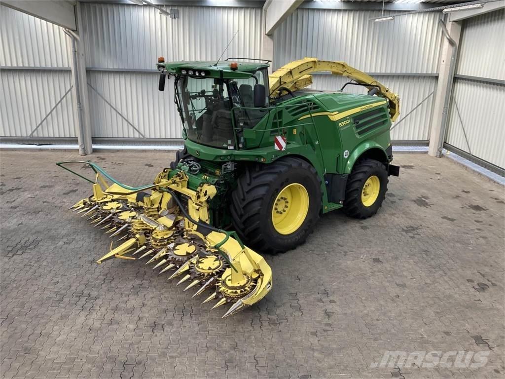 John Deere 8300 Mašine za stočnu hranu sa sopstvenim pogonom