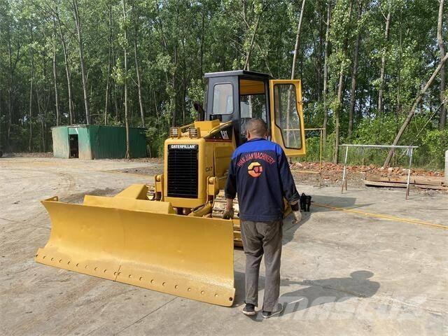 CAT D5G Buldožeri guseničari
