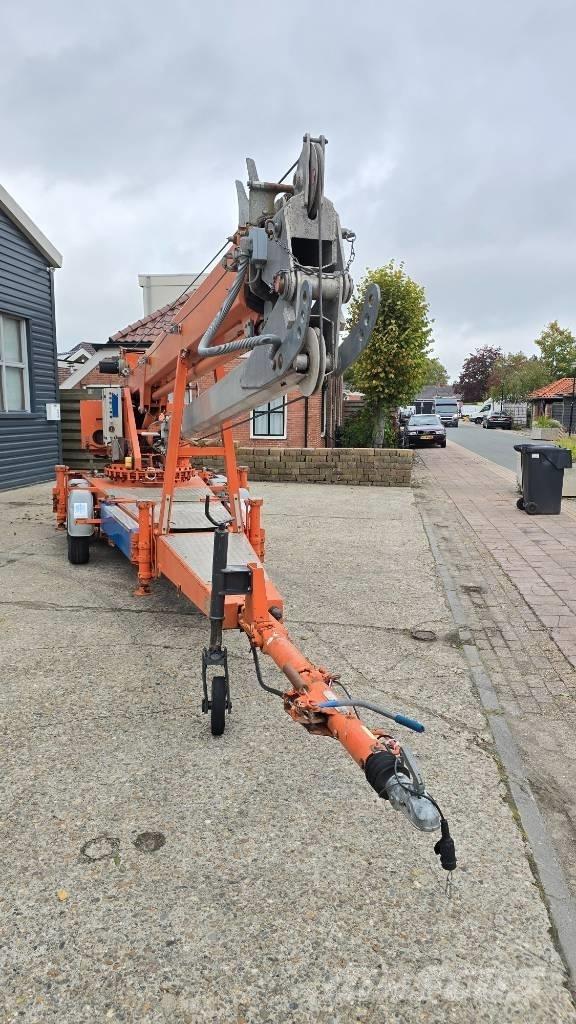 Böcker AHK 27/1000 Polovne dizalice za sve terene