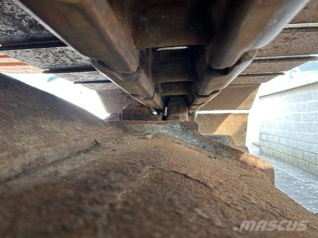 Fiat-Hitachi EX 165 Bageri guseničari