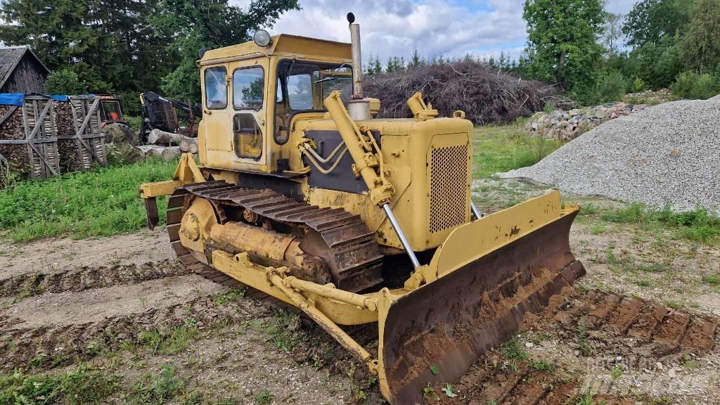 CAT D 4 D Buldožeri guseničari