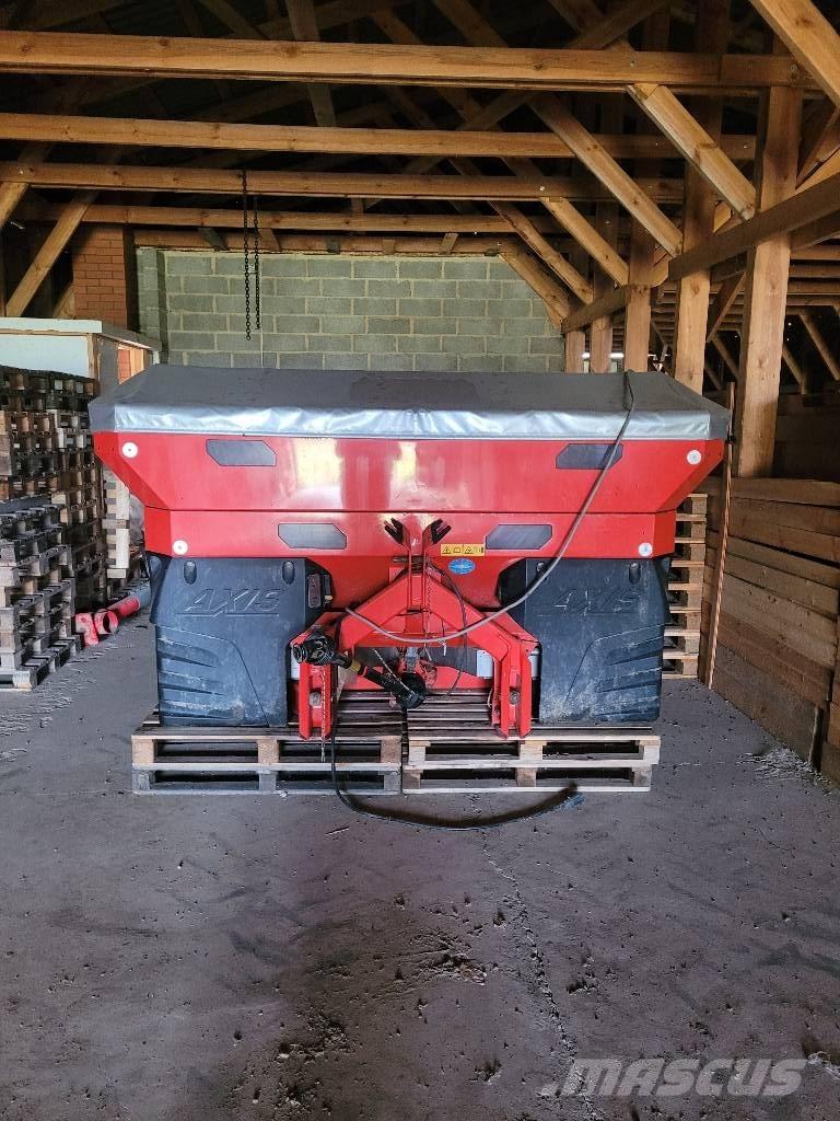Kuhn Axis 30.1 W Rasturači mineralnog đubriva