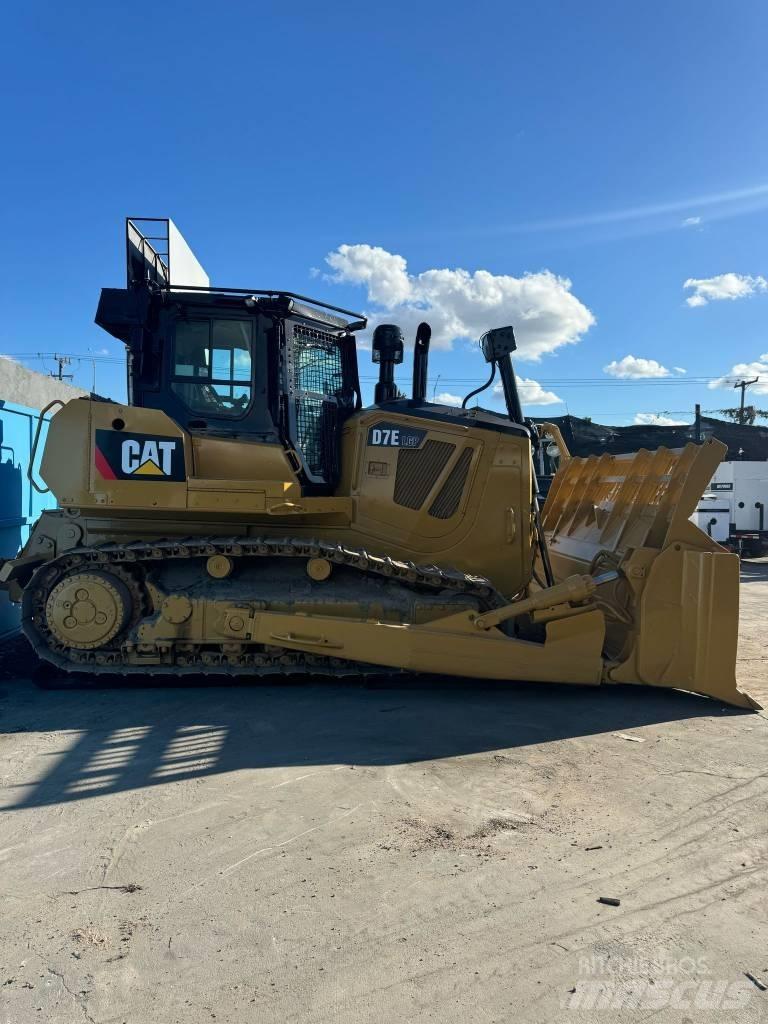CAT D 7 E LGP Buldožeri guseničari