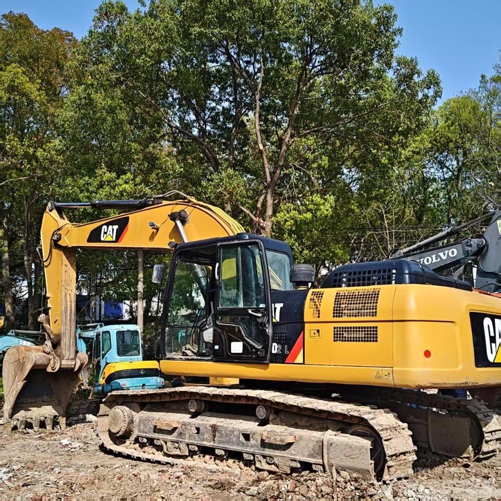 CAT 320D2 Bageri guseničari