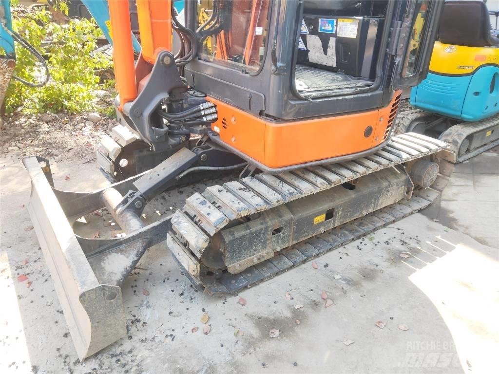 Hitachi ZX 30 U Mini bageri < 7t