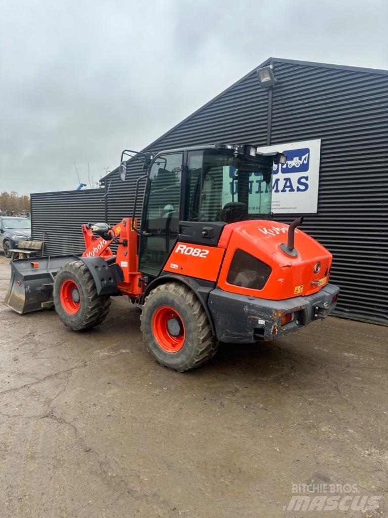 Kubota R 082 Utovarivači na točkove