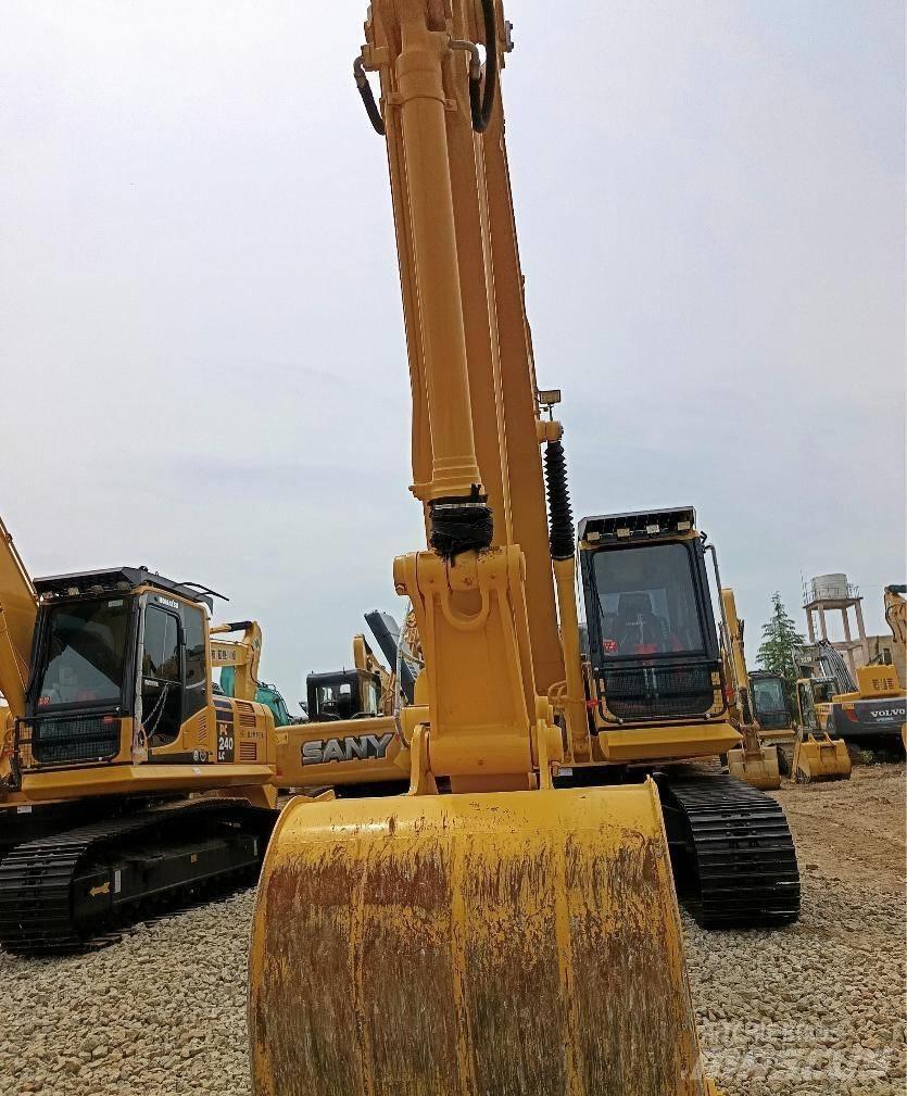 Komatsu PC 210 LC Bageri guseničari