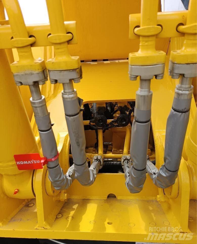 Komatsu PC 210 LC Bageri guseničari