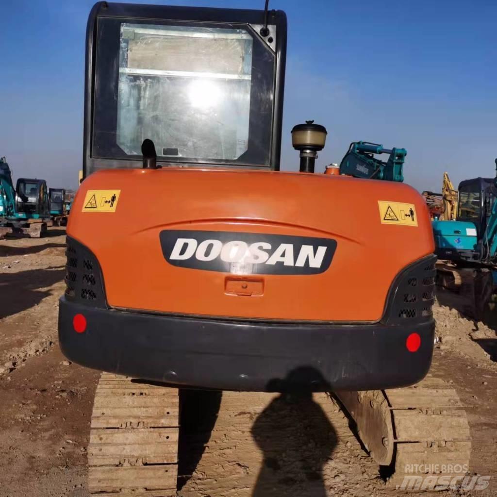 Doosan DH60-7 Bageri guseničari