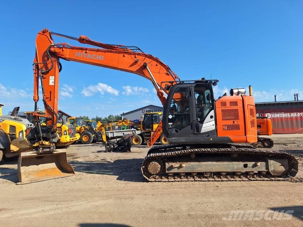 Hitachi ZX225USLC-5 Bageri guseničari