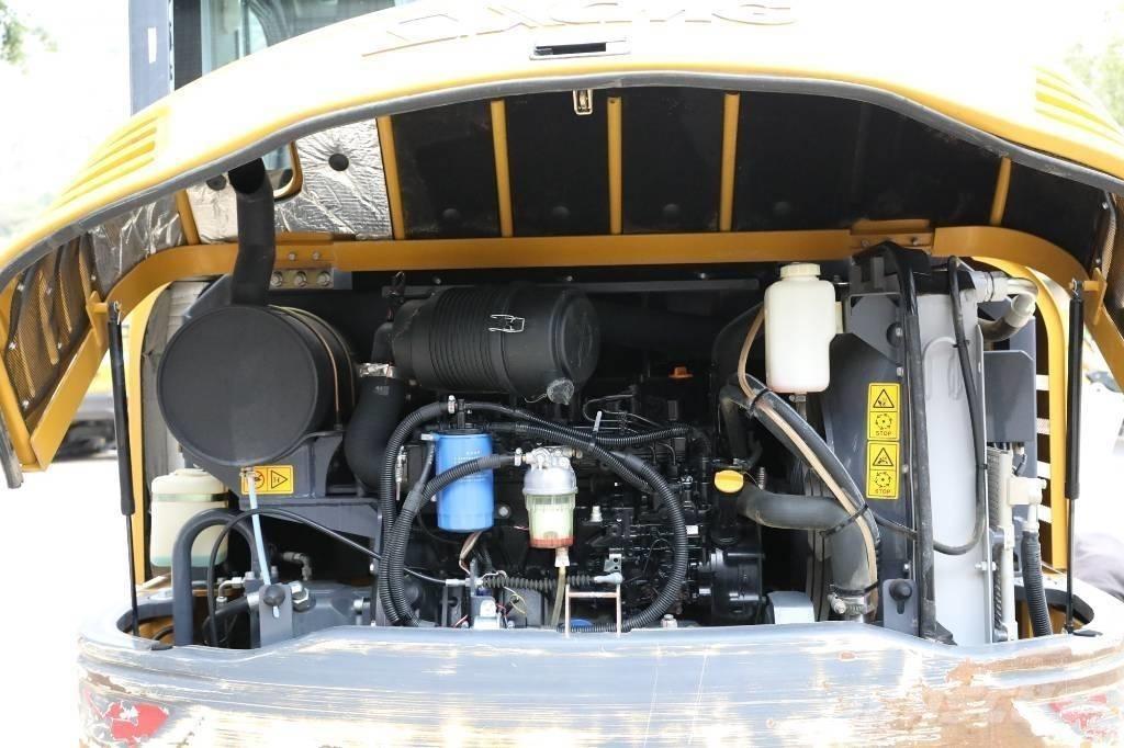 XCMG XE 60 DA Mini bageri < 7t