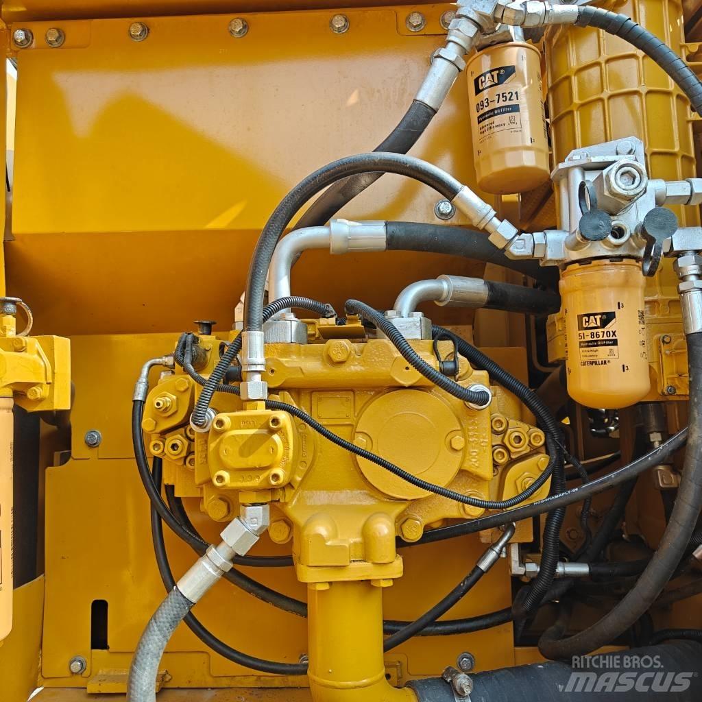CAT 323 D L Bageri guseničari
