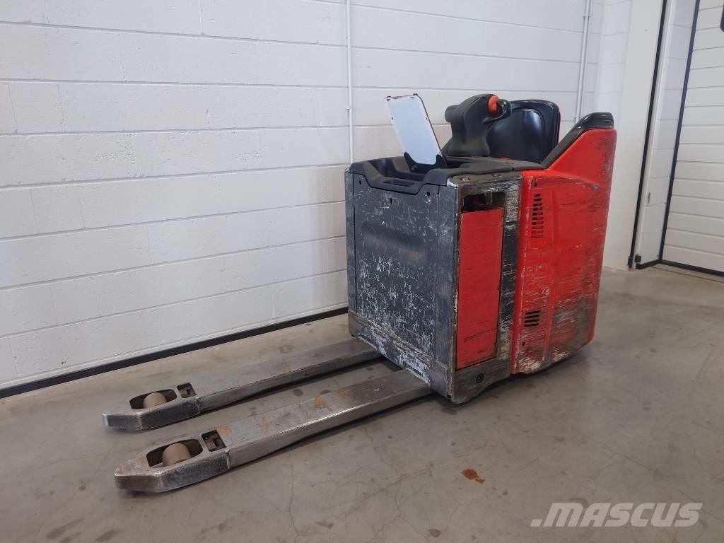 Linde T20SP/131 Nisko podizni električni viljuškar sa stajalištom
