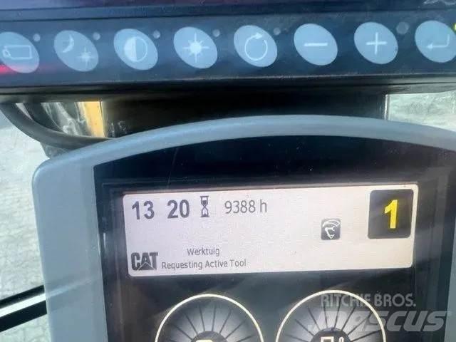 CAT M 318 F Bageri točkaši