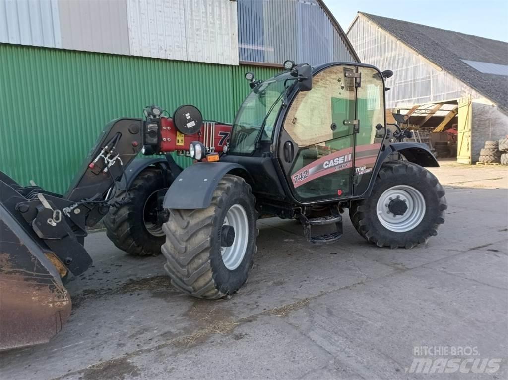 CASE 742 Farmlift Teleskopski viljuškari