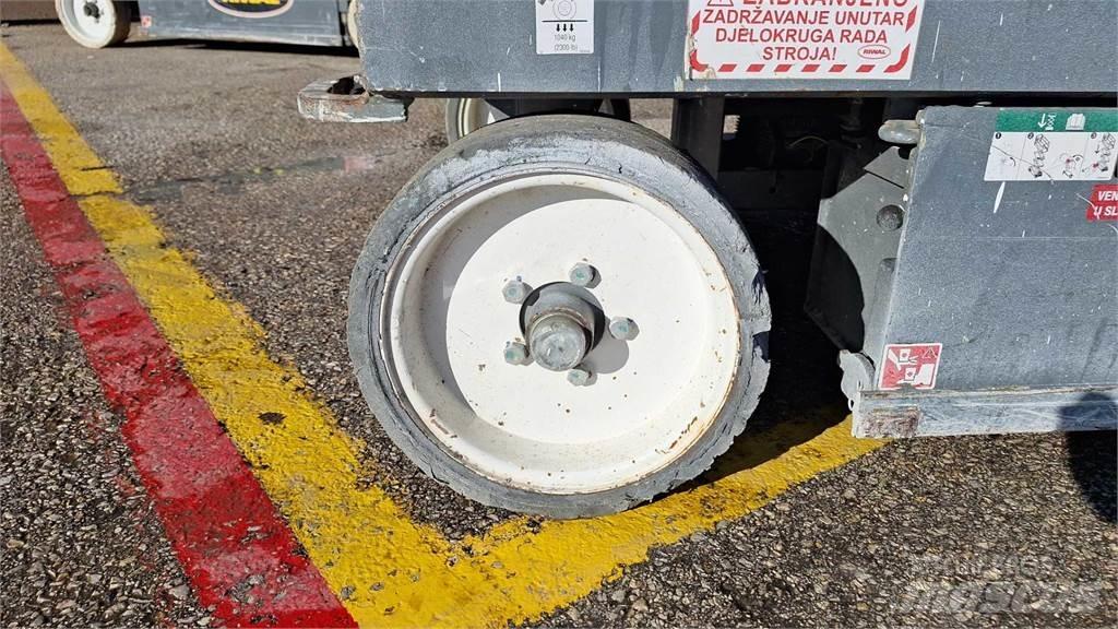 SkyJack SJIII4620 Makazaste platforme