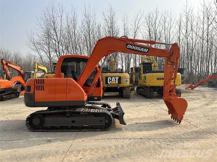 Doosan DX75 Mini bageri < 7t