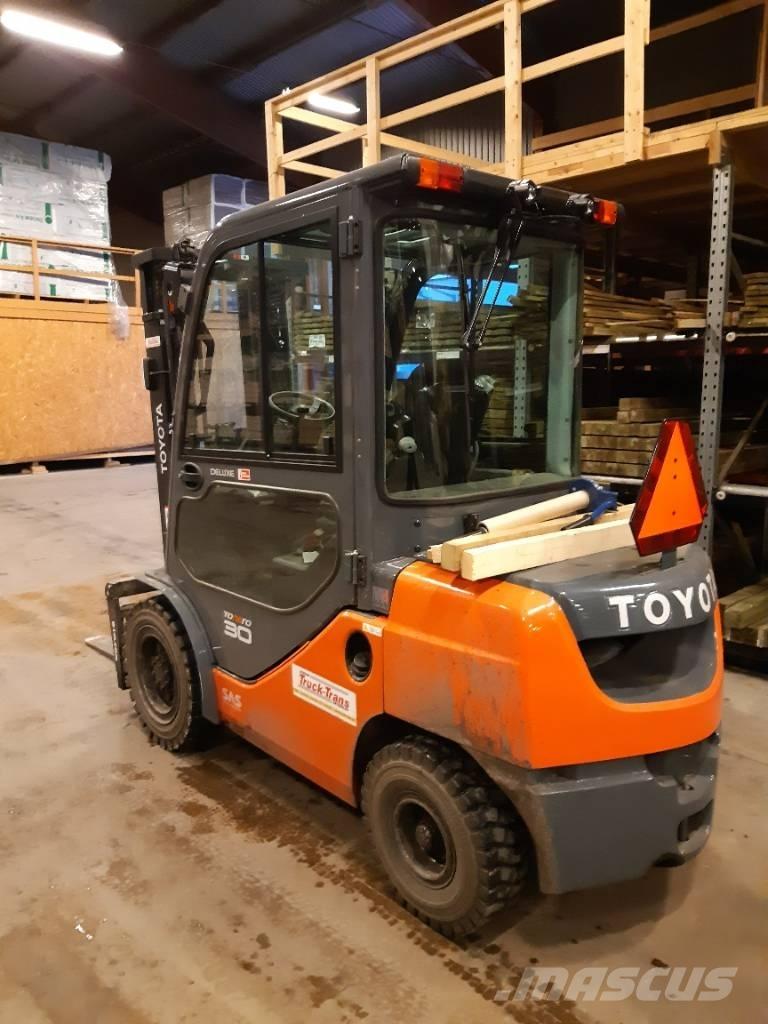 Toyota 02-8FDF30 Dizelski viljuškari