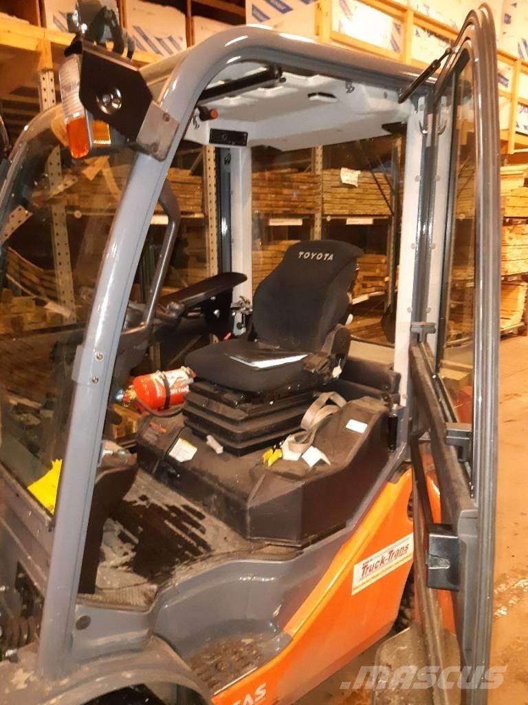 Toyota 02-8FDF30 Dizelski viljuškari