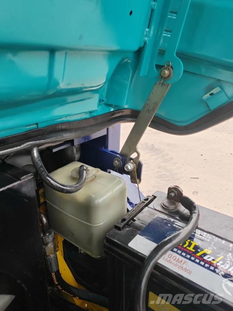 Komatsu 2.5t Dizelski viljuškari