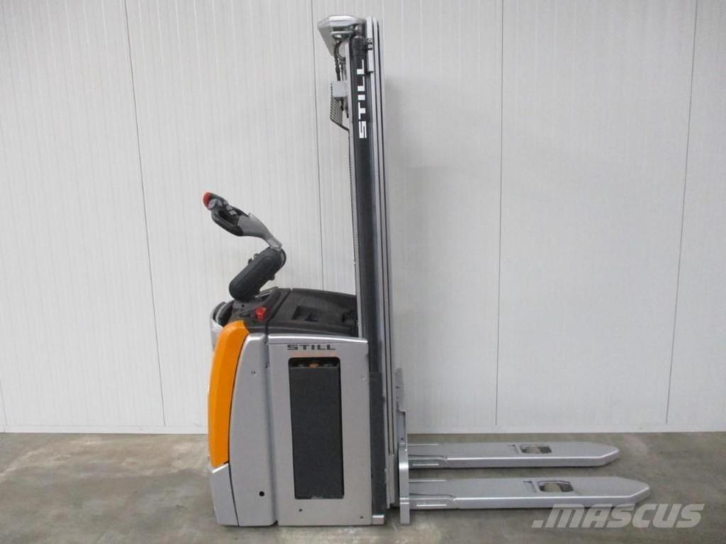 Still EXV SF14 Nisko podizni električni viljuškar sa stajalištom