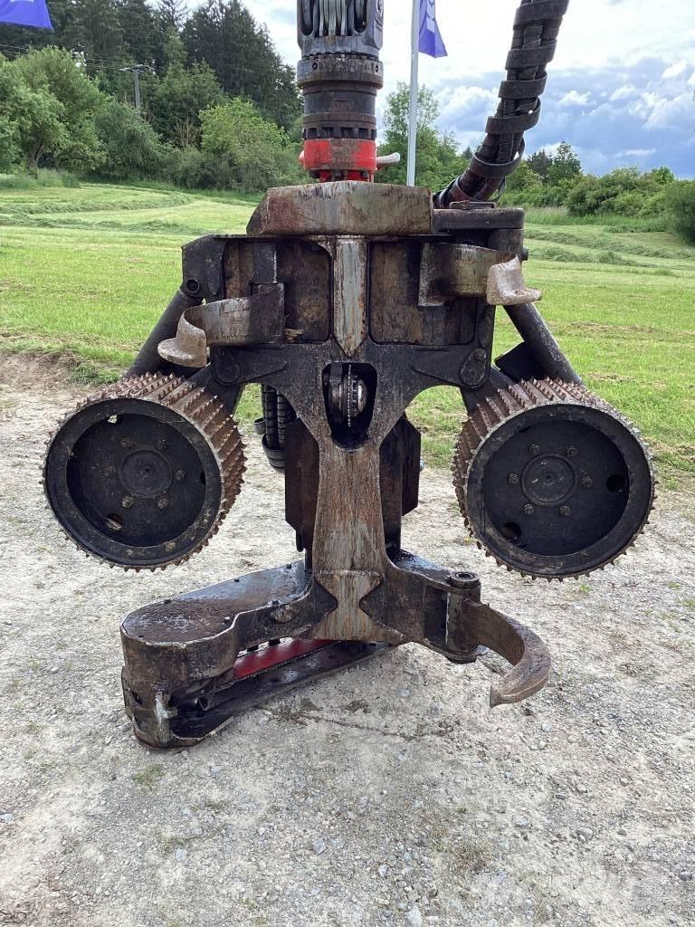 Komatsu S132 Mašine za kleščenje grane stabla