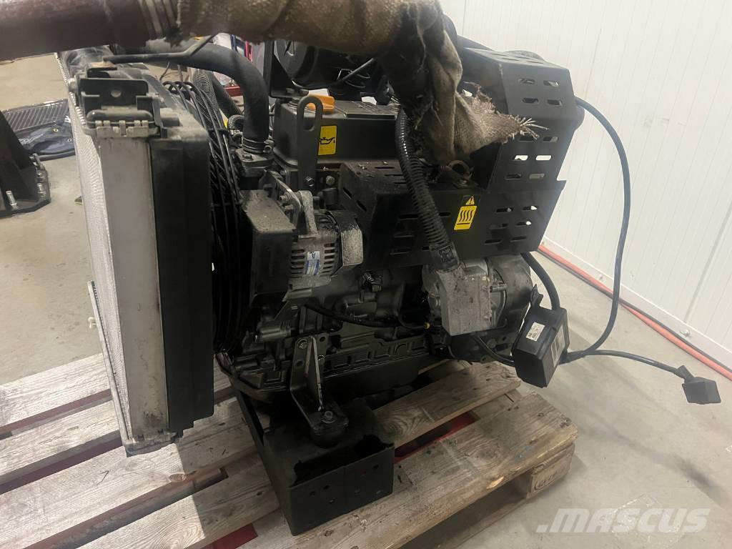 Yanmar 4TNV84T-GGEH Mini bageri < 7t